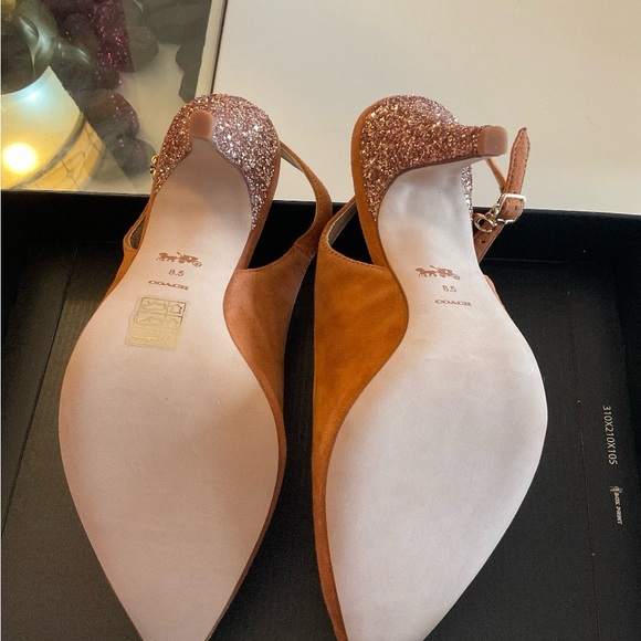 NWT- Coach Shoes - Picture 4 of 5